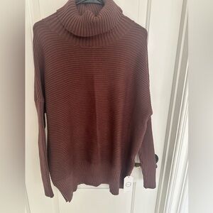 NWT Women’s Lillusory Oversized Brown Turtleneck Sweater size Medium